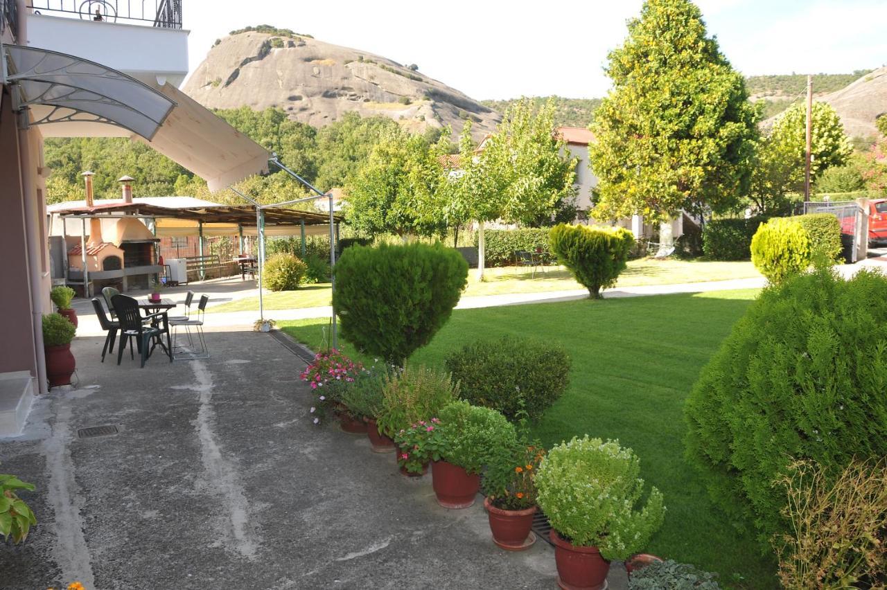 The Other Side Of Meteora With Lush Garden, Bbq & Pavillion Kalampáka Dış mekan fotoğraf